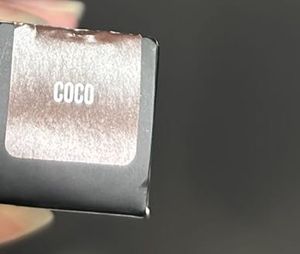 huda beauty Faux Filler Lip gloss