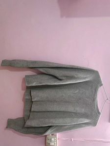 AESTHETIC SWEATER FOR WINTERS