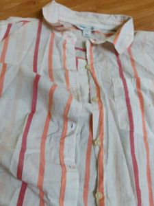 Stylish White Shorts with Bold Orange Lining – Spo