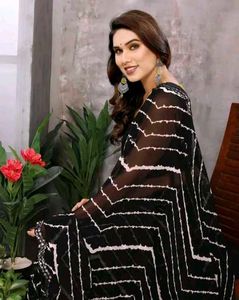 Elegant Black &amp; White Saree