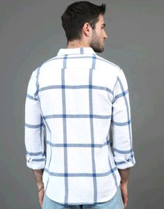 Casual white men&#39;s check shirt