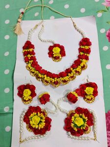 Floral Jewellery Set
