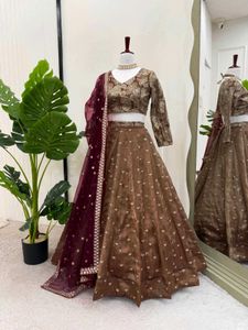 🆕️🆕️Jimmy Choo Lehenga With Blouse And Dupatta