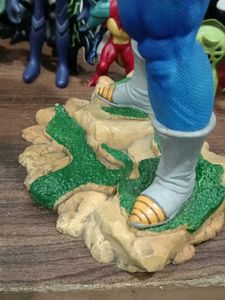 Vegeta Figurine
