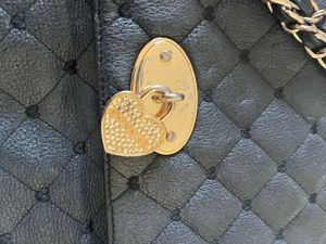 Chic Black Handbag - Brand LOVCAT Paris