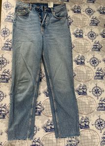 H&M SLIM STRAIGHT HIGH ANKLE JEANS