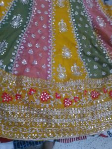Elegant Yellow Pakistani Salwar Kameez