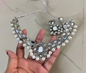 Elegant Kundan Necklace Set