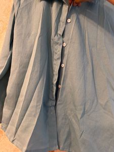Blue Long Sleeve Button-Down Shirt, Bust- 32
