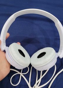 SONY MDR-ZX110A IN BOX BRAND NEW CONDITION