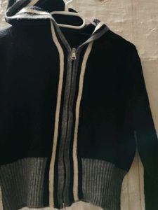 Korean Hoodie 🌑