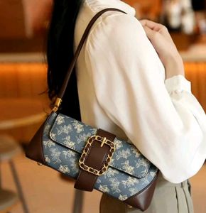 Savana Handbag