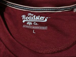 Roundneck Tshirt