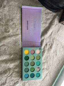 Beauty Glazed Eyeshadow Palette