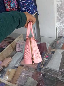 Cute 🥰 Pink Silicone Handbag 👜