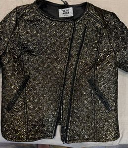 Royal Gold Patterned Jacket -Vero Moda