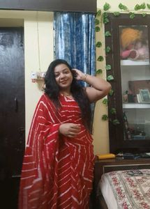 Elegant Red &amp; White Saree With Attached Blouse P