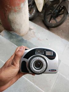 Vintage Kalimar Auto Wind 35mm Camera