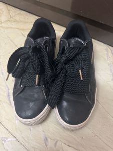 Stylish Black Puma Shoes