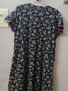 Lounge Wear With Concealed Feeding Zippers