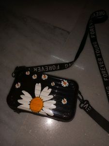 Box Sling Bag