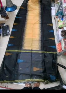 Elegant Black &amp; Gold Saree
