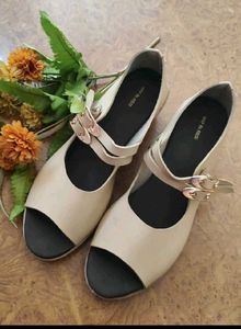 Cute Peep-Toe Beige Wedges