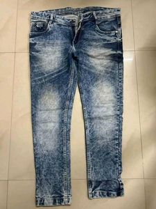 light blue skinny fit jeans