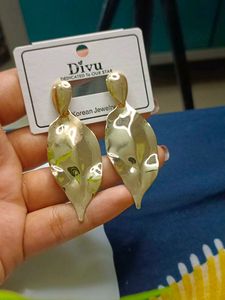 Golden Leaf Earrings