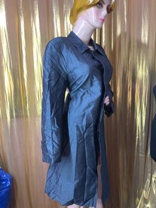 Elegant unisex Coat lenth 38 (2dec4)