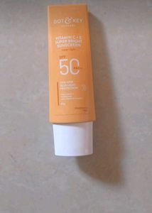 Dot & Key Vitamin C+E SPF 50 Sunscreen