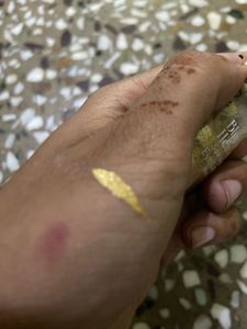 Golden Glitter Eye Liner