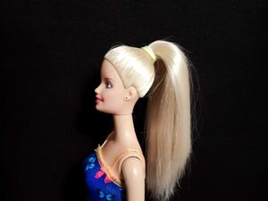Barbie Kennel Care 2001 Doll