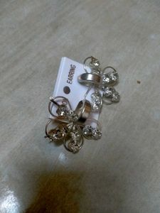 Sparkly Flower Earrings