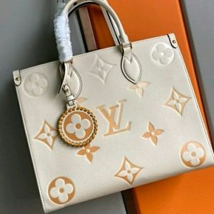 Louis Vuitton White Handbag 1st Copy Women...