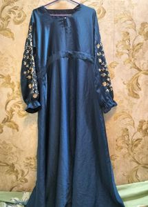 Elegant Embroidered Sleeve Abaya.Size 42.Length 55
