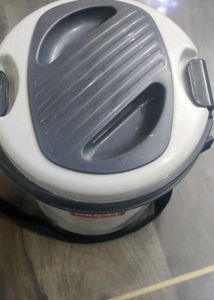 Milton Electric Lunch Box