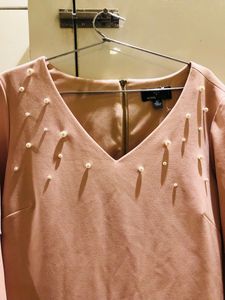 RONNI NICOLE FORMAL DRESS IN SIZE M