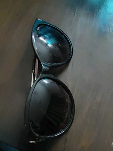 Idee Black Sunglasses