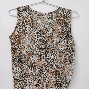 Leopard print sleevless jumpsuit