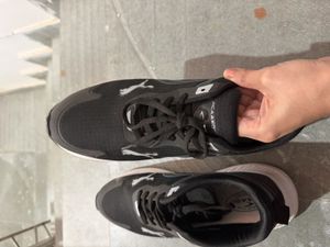 Puma Sneakers - Like New