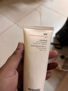 Minimalist Sunscreen SPF 50