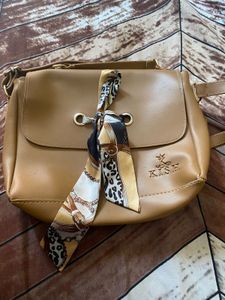 KISH Sling Bag