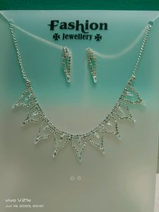 Set Of 2 Beautiful Rhinestone Necklace Set