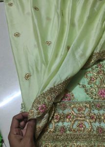 Pakisthani Embroidered Kurta Set