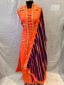 Jekat Gowns Sets