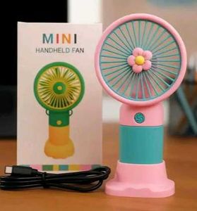 Pack Of 1 mini Electric Fan