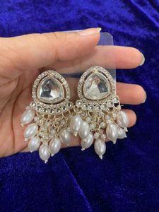 Kundan Earrings with white pearls
