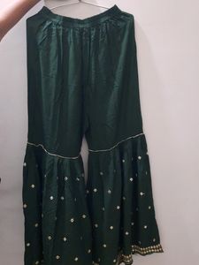 Suit ( Sarara )