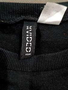 Sale H&amp;M Winter T-shirt Limited Time Offer ⏰